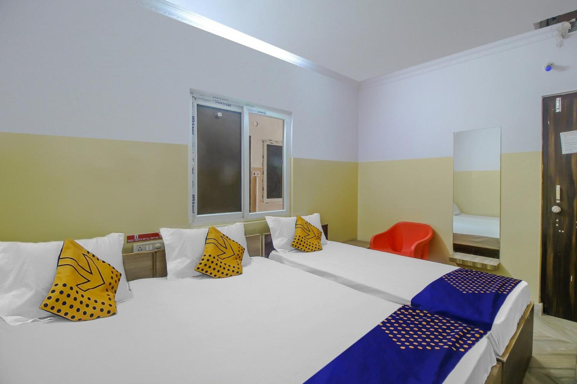 Spot On 81775 Mohit Gokul Lodge New Luxury Room'S Near Secunderabad Railway Station Lalaguda Экстерьер фото